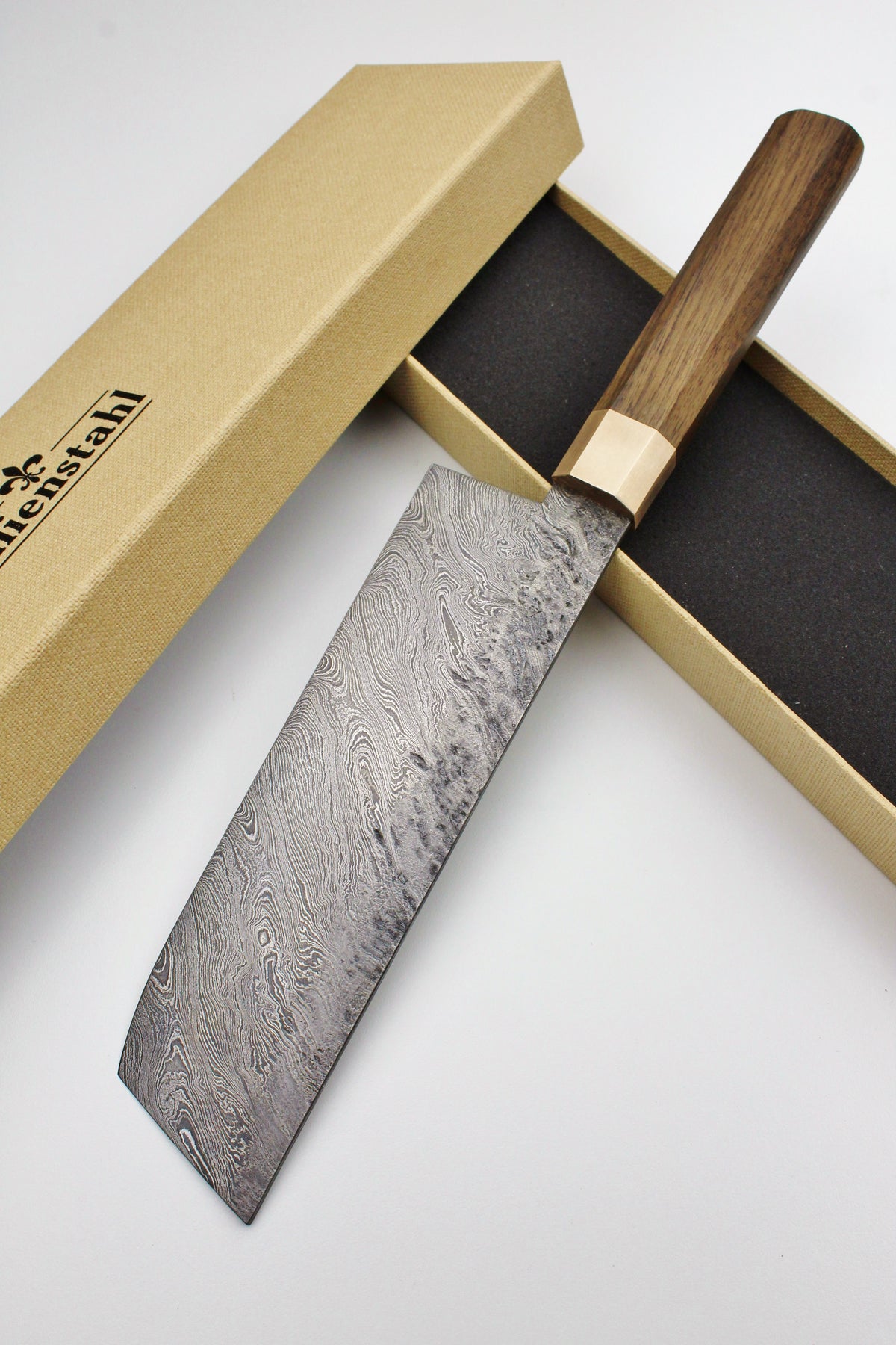 Nakiri Walnuss