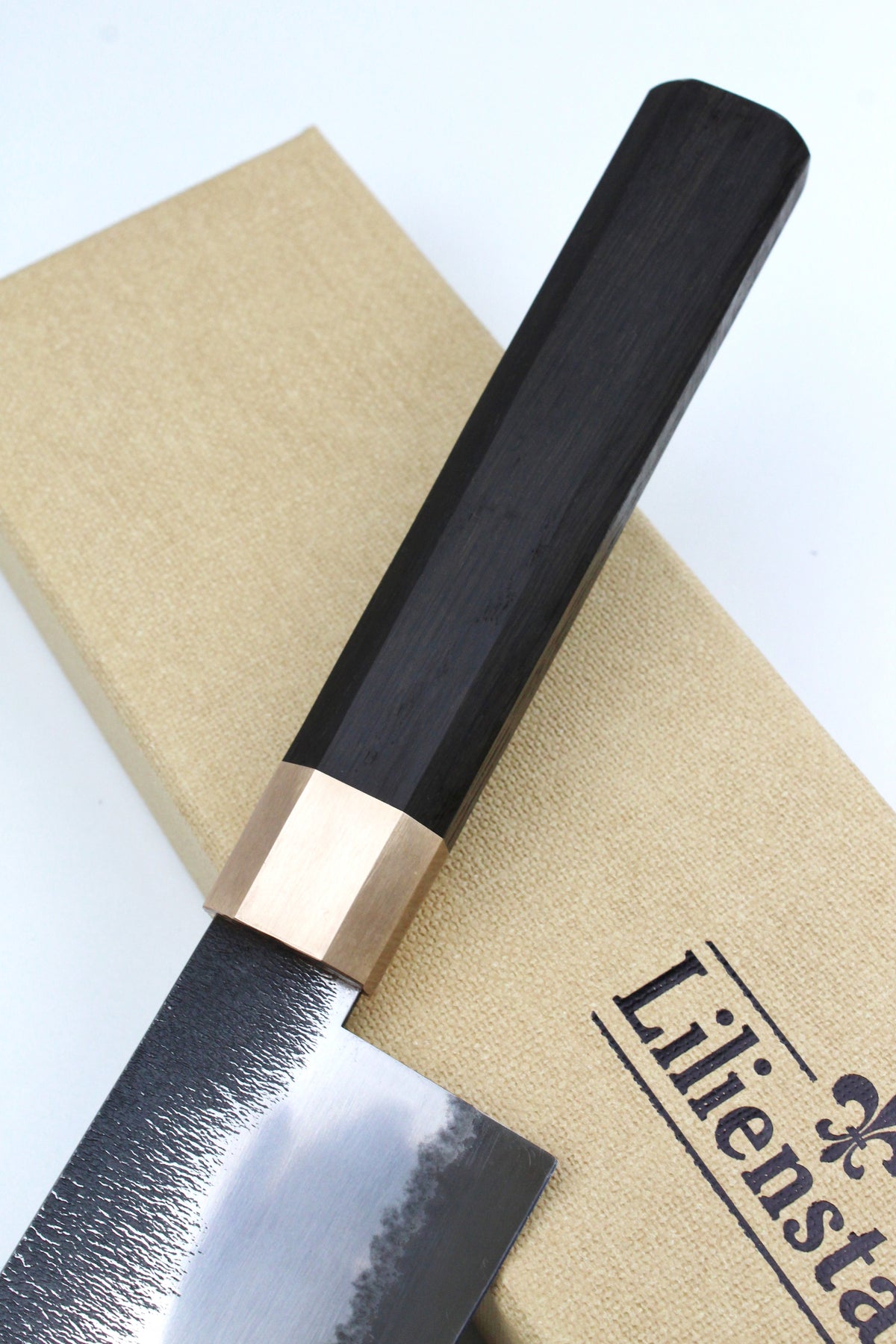 Achteckiges Nakiri aus Moorbirkenholz