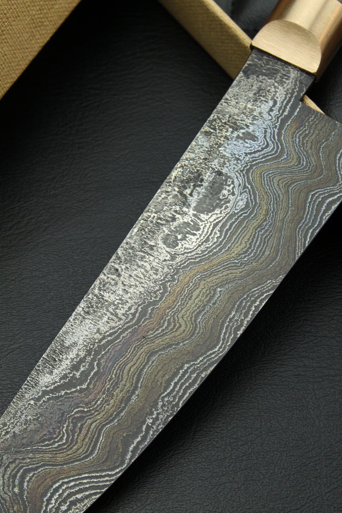 Damascus-Santoku 500L, deutsche Walnuss-Griffschalen