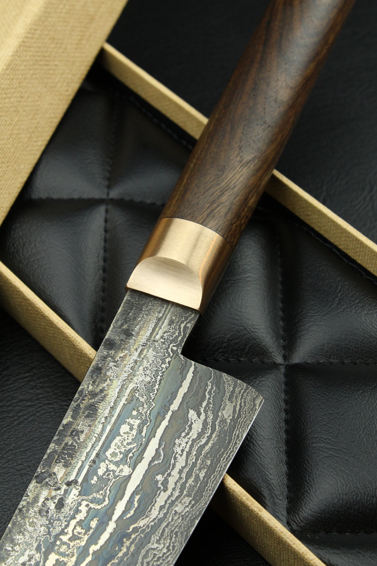 Damascus-Gyuto HK aus deutschem Walnussholz