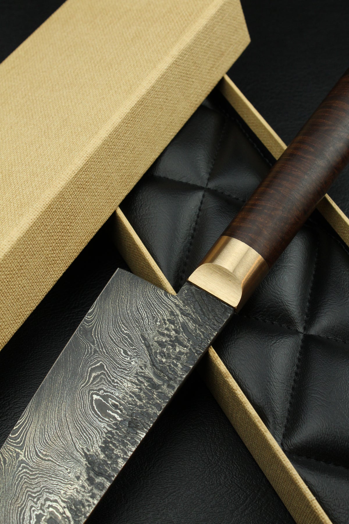 Damaszener Gyuto Torsion Ringed Gidgee Oval
