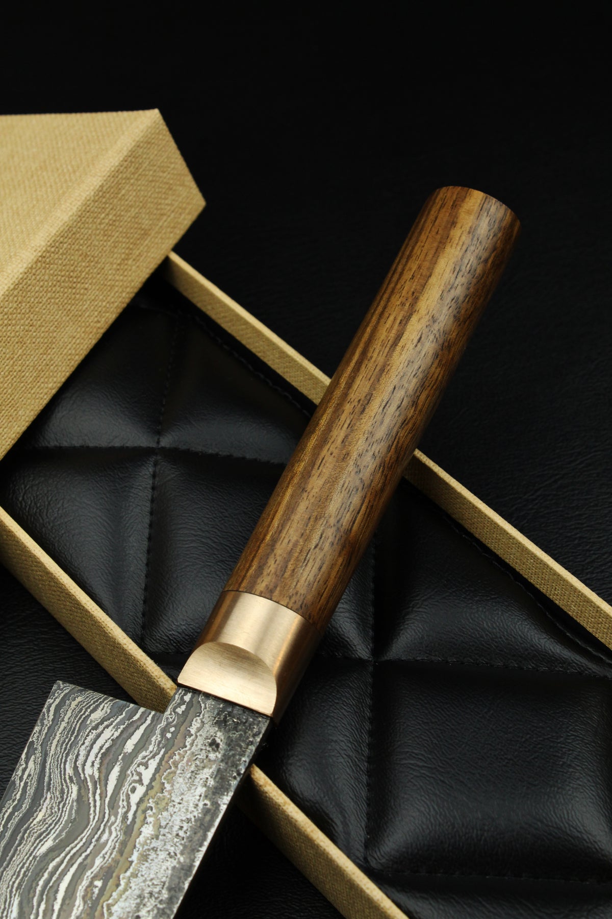 Gyuto-Messer Damast HK-Walnuss Oval