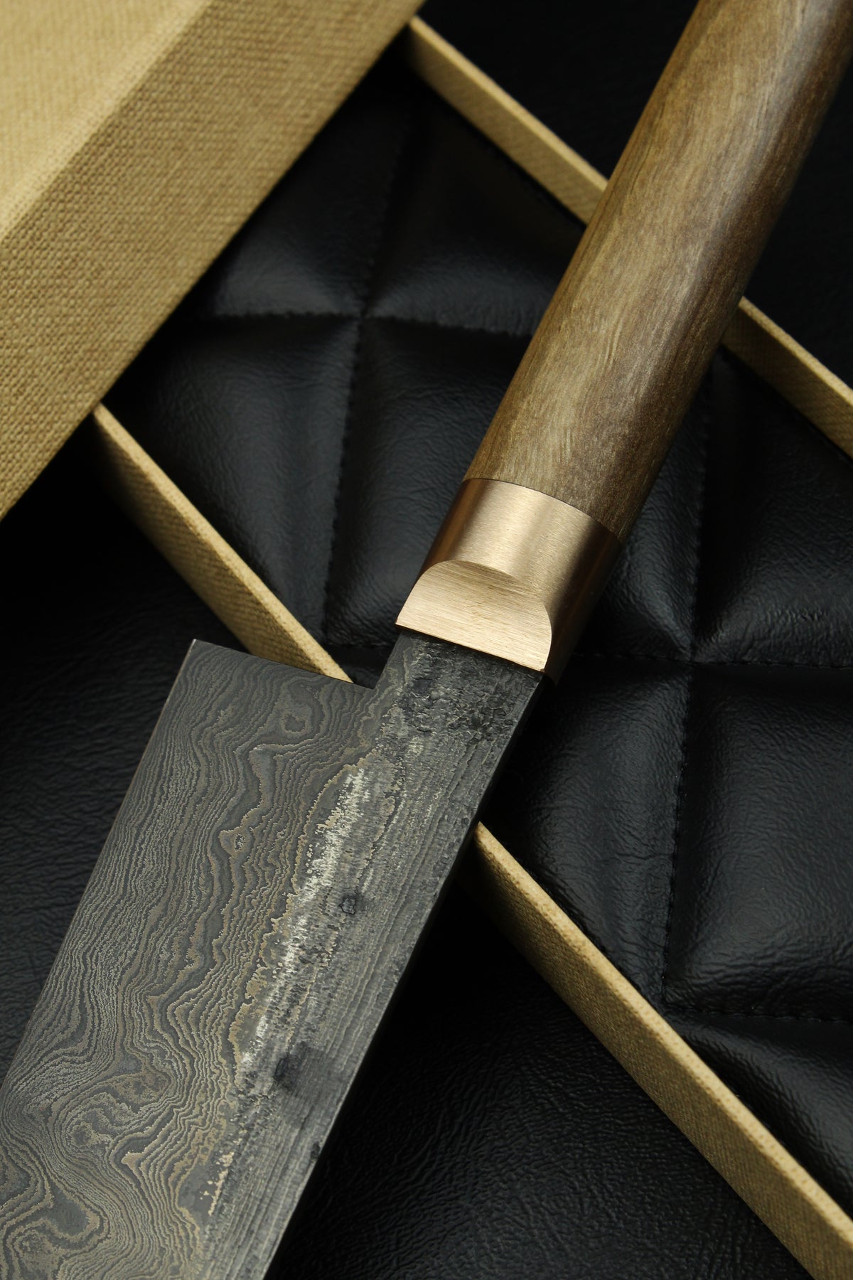 Damast-Santoku Patina 320L Walnuss Oval