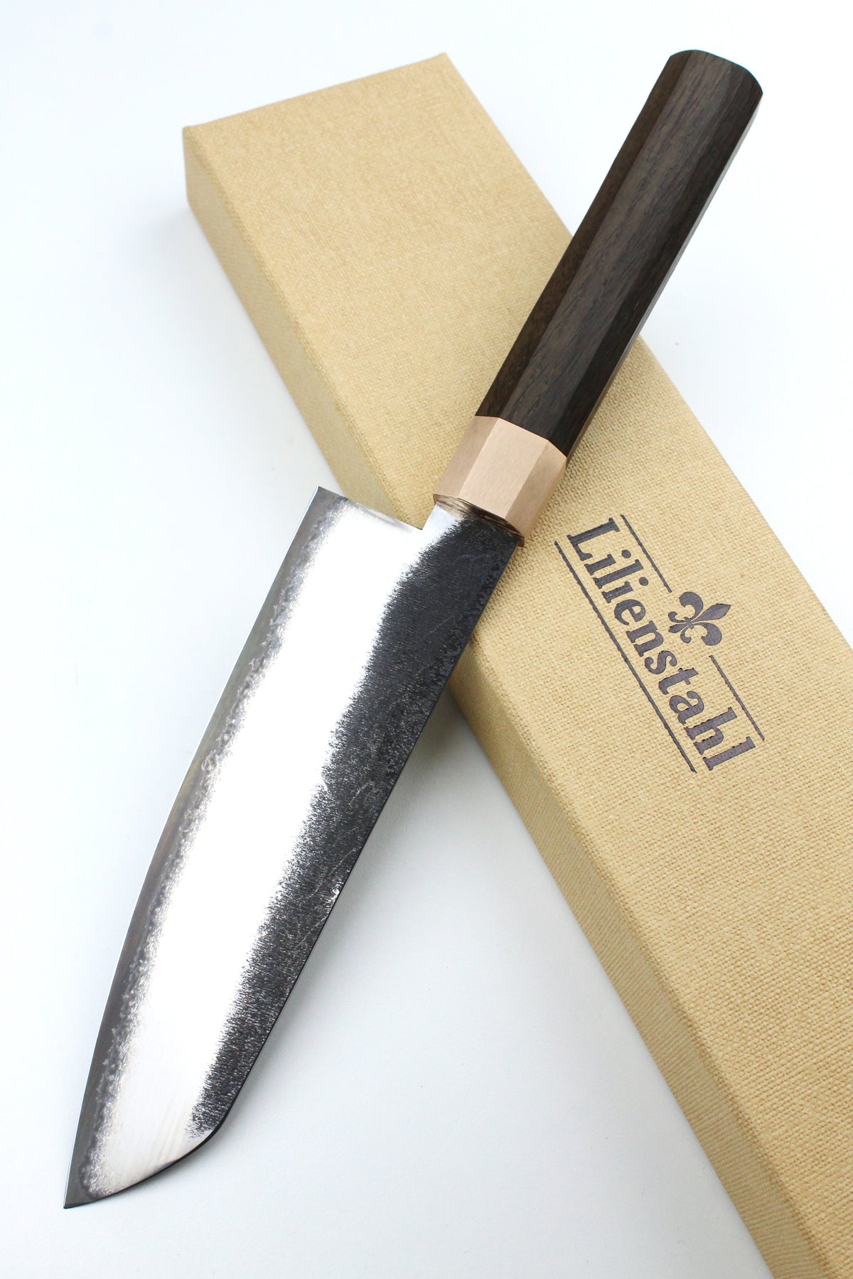 Santoku aus achteckigem Torfholz