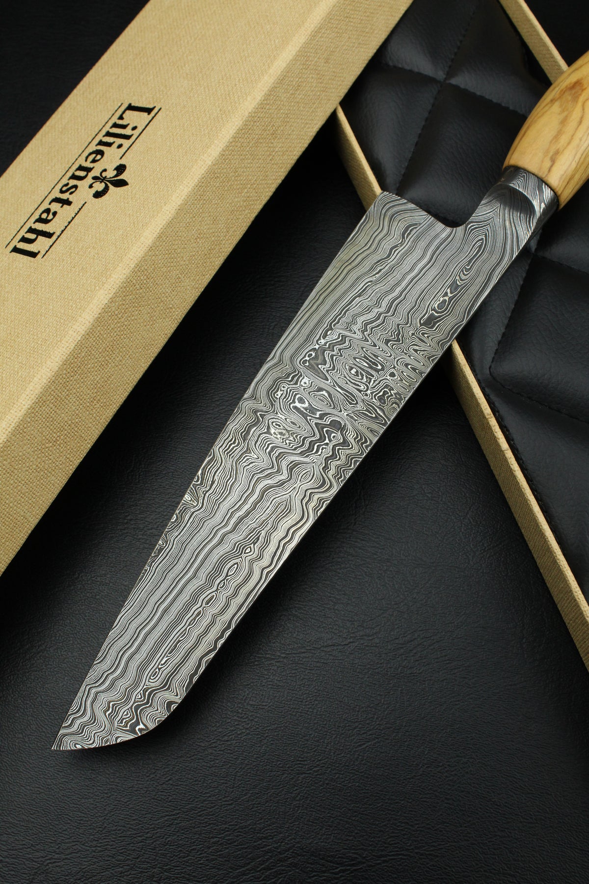 Gyuto Torsion 210 Olivgrün